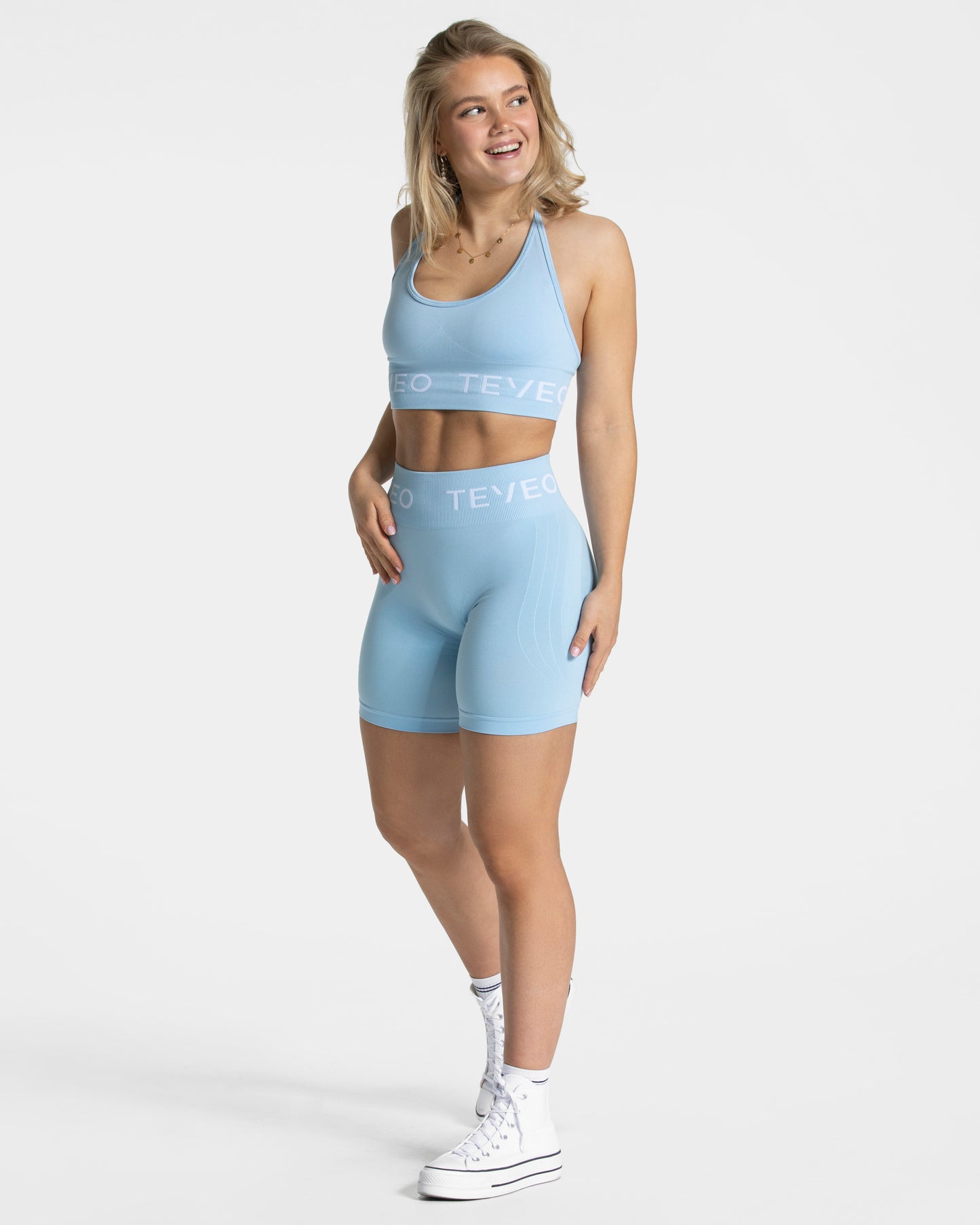 Signature Scrunch Short "Ice Blue"